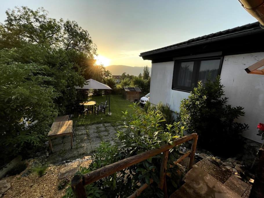 Joli Appartement Paisible Corcelles-sur-Chavornay Bagian luar foto